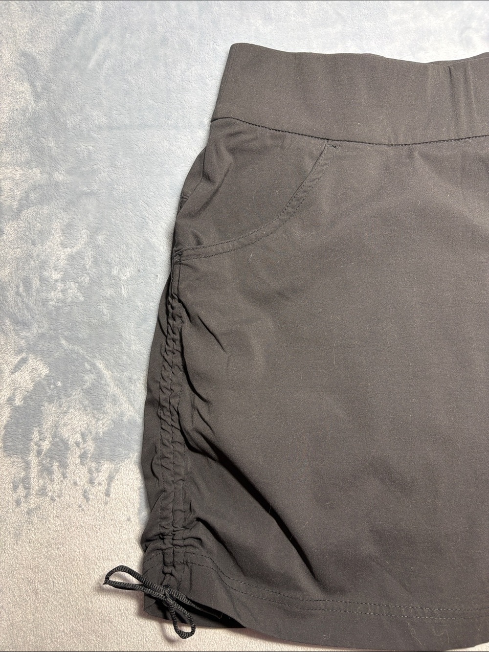 Columbia Black Athletic Skort with Side Drawstrings - Picture 5 of 9